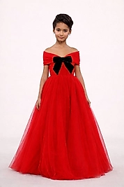 Kız Çocuk Fiyonk Detaylı Tasarım Elbise